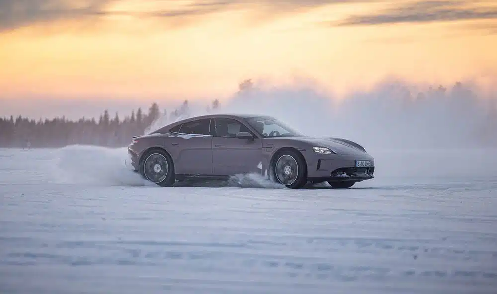 بورشه تايكان 4 موديل 2025 .. اعرف المواصفات بورشه تايكان 4 موديل 2025 .. اعرف المواصفات