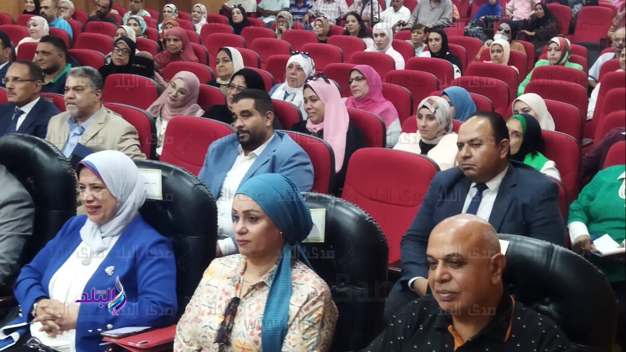 1071 مواطن يتسلم 