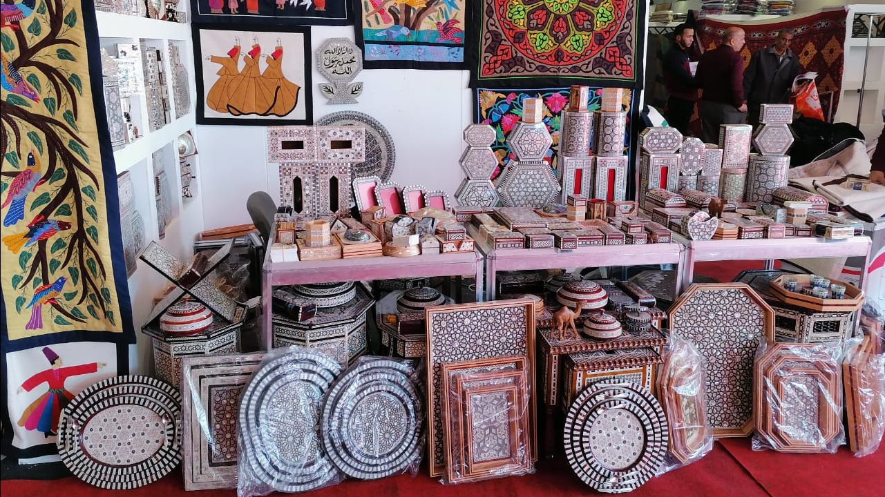  معرض 