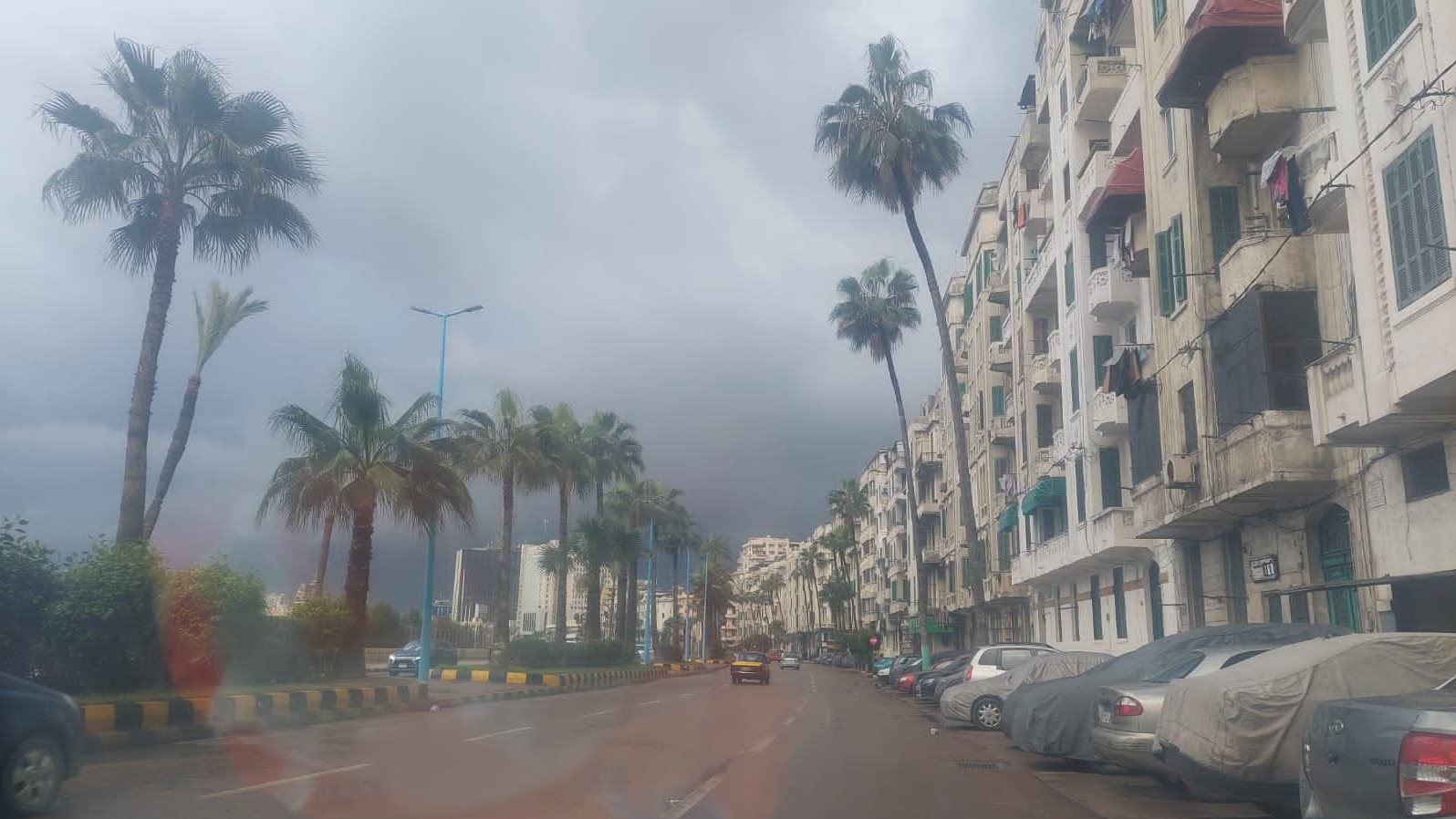 أمطار غزيرة بالاسكندرية