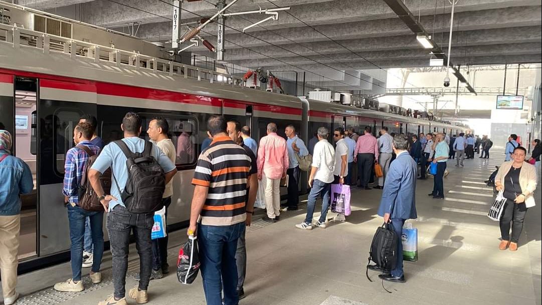 القطار الكهربائي الخفيف