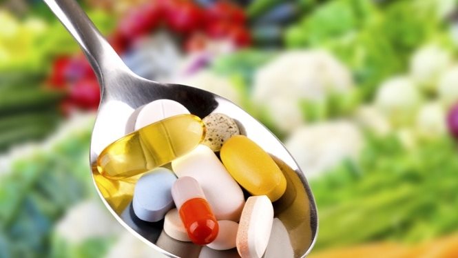 أضرار الأفراط في تناول المكملات الغذائية