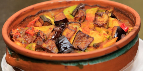 مغذية ولذيذة.. طريقة عمل تورلي باللحمة