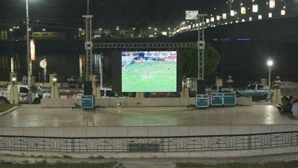  شاشات عرض لمباراة مصر وزيمبابوي