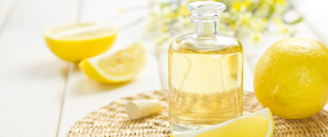 استخدمي زيت الليمون على بشرتك وشاهدي ماذا يحدث