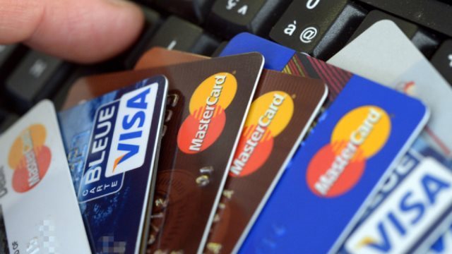 حكم العمل في التسويق للقروض بالبنوك