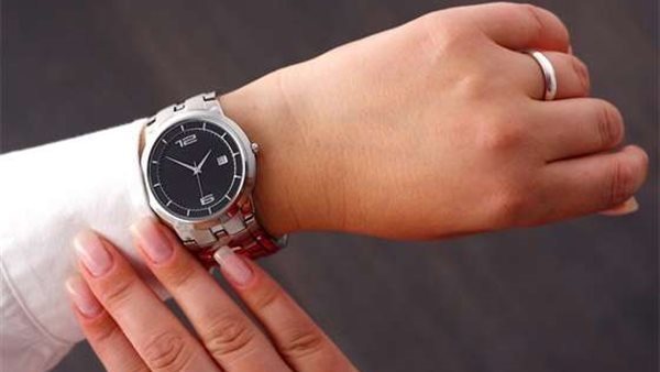 اتيكيت ارتداء الساعة