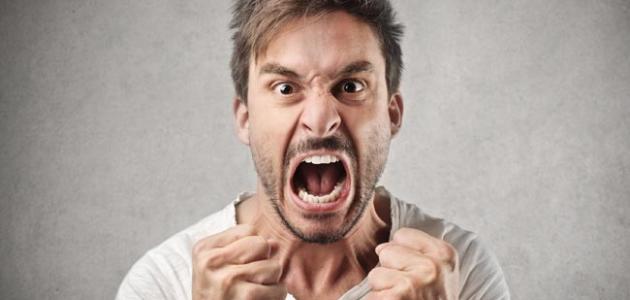 كل ما تريد معرفته عن «عُقدة النقص» .. الأسباب وطريقة العلاج