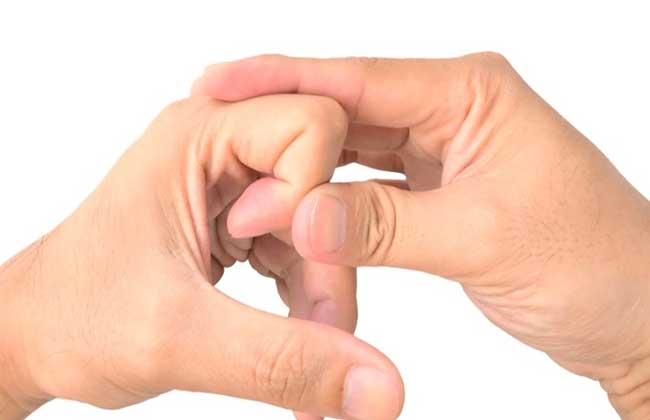 طقطقة الاصابع
