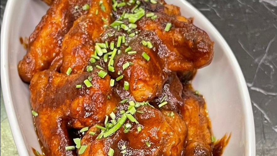 اجنحة دجاج بصوص البافلو