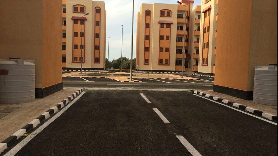 الوحدات السكنية المقامة في حي السبيل بالعريش