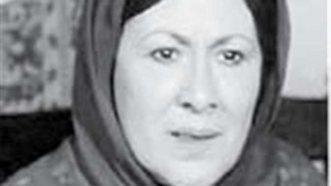 عزيزة حلمي