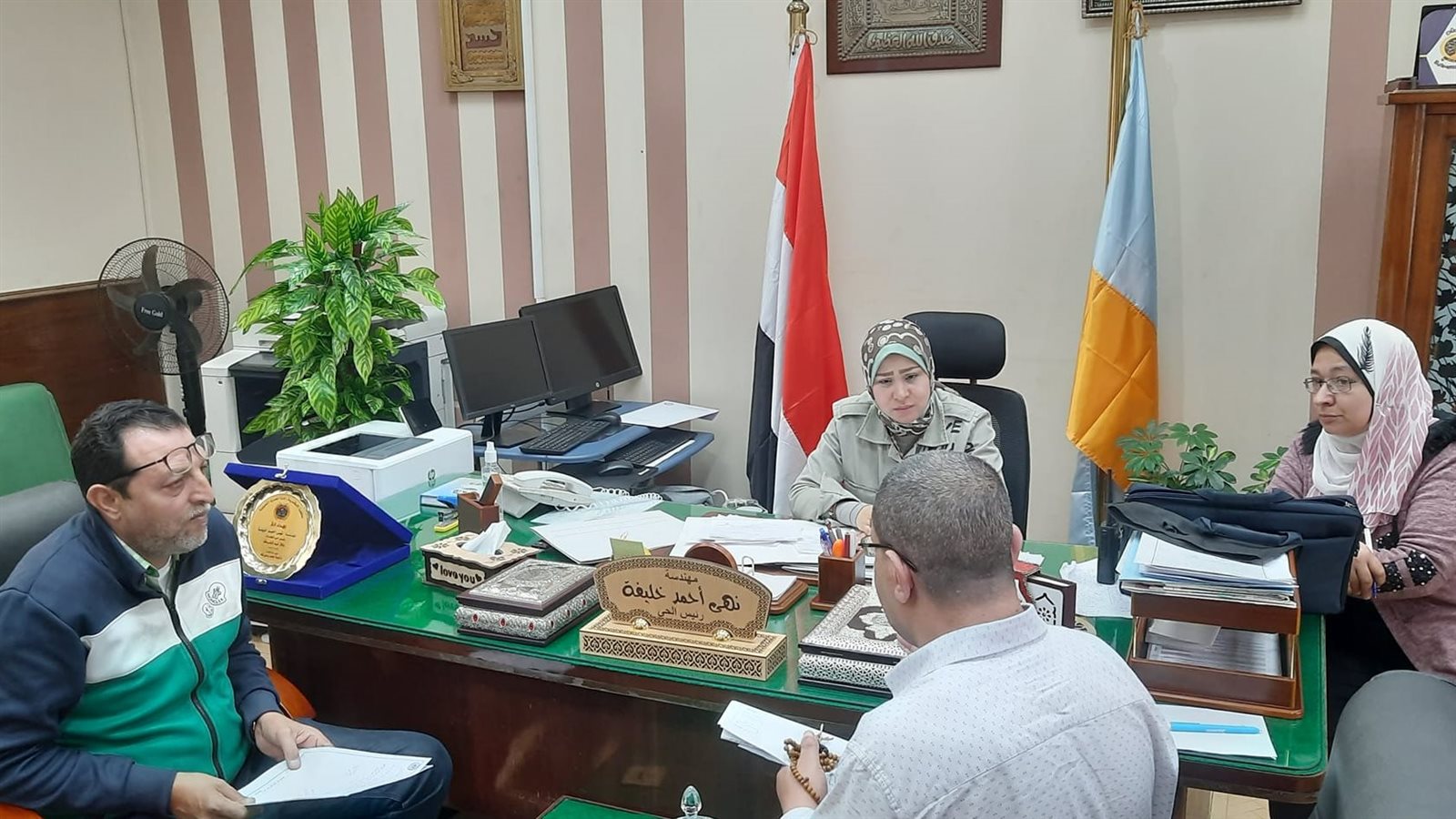 اجتماعي بحي الجمرك لحل مشاكل المواطنين 