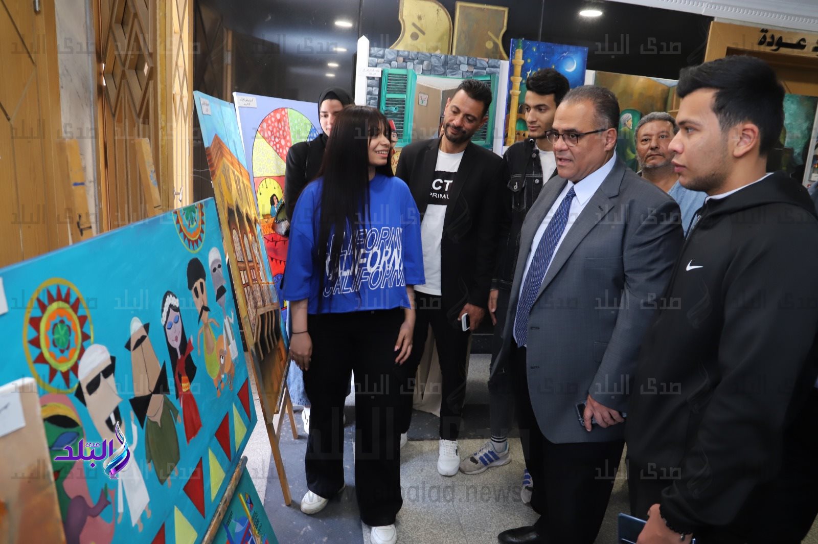 افتتاح معرض 