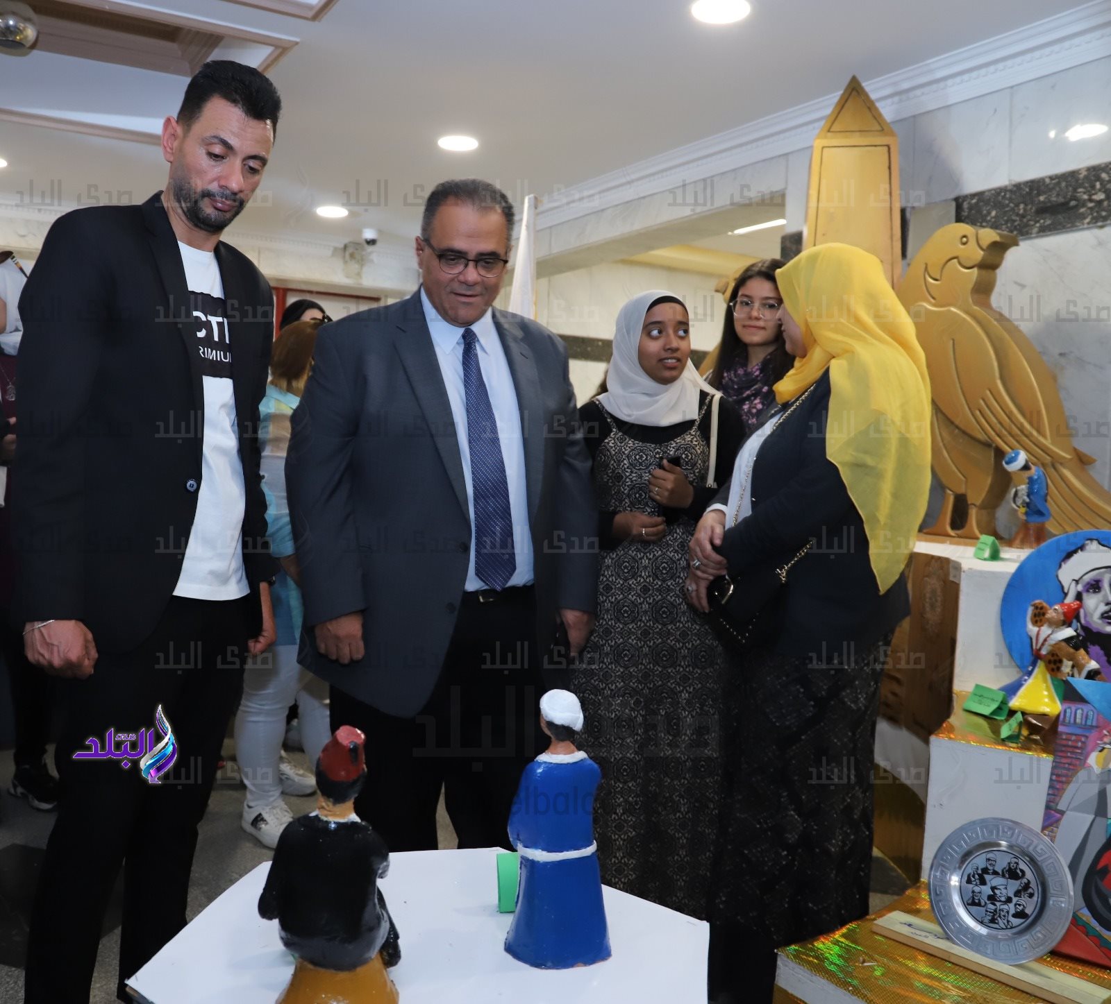 افتتاح معرض 