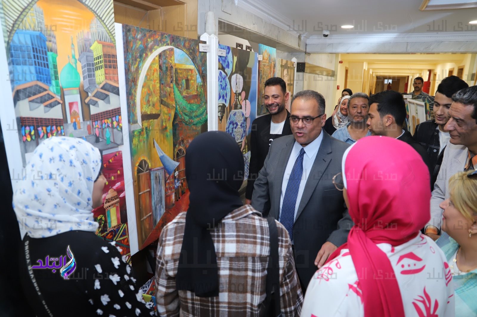 افتتاح معرض 