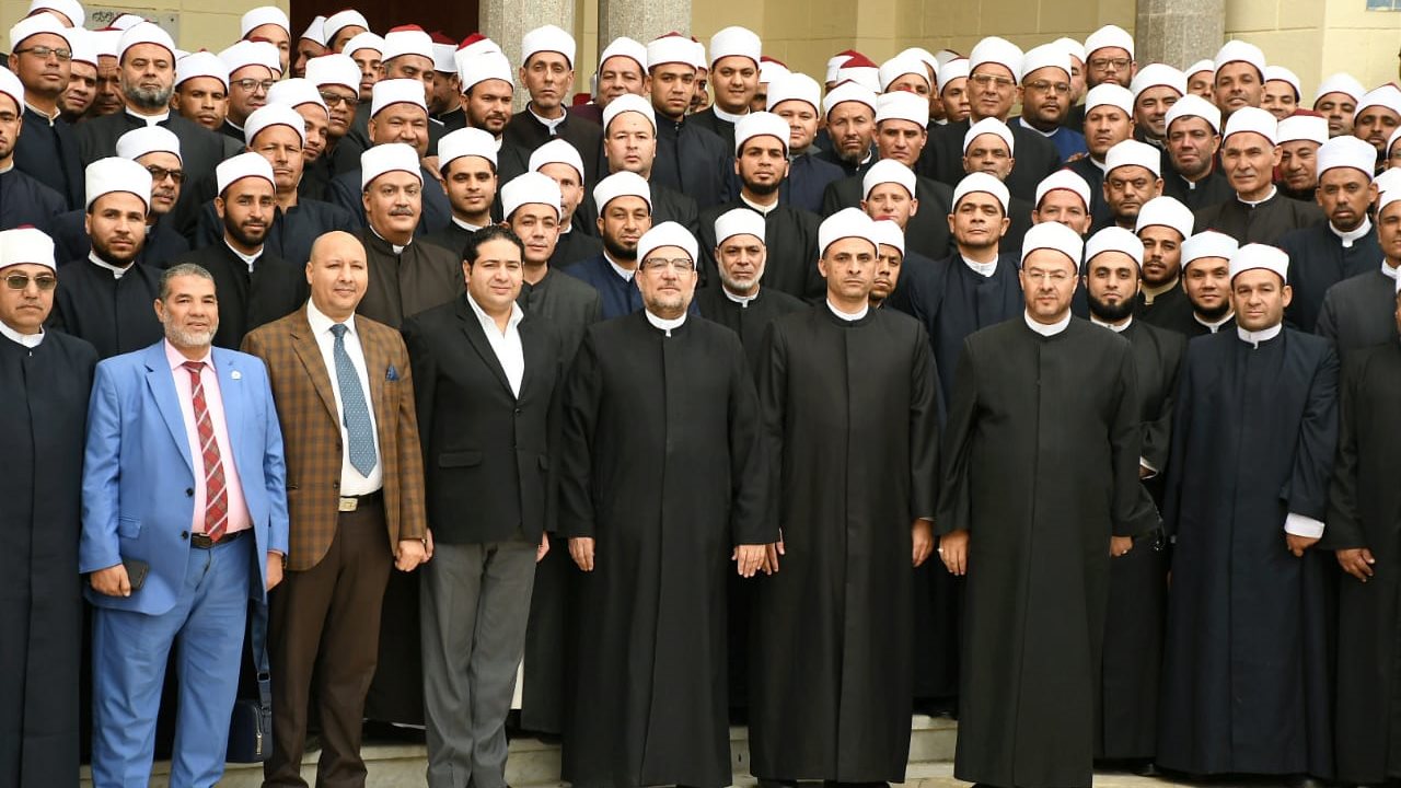 أئمة الأوقاف