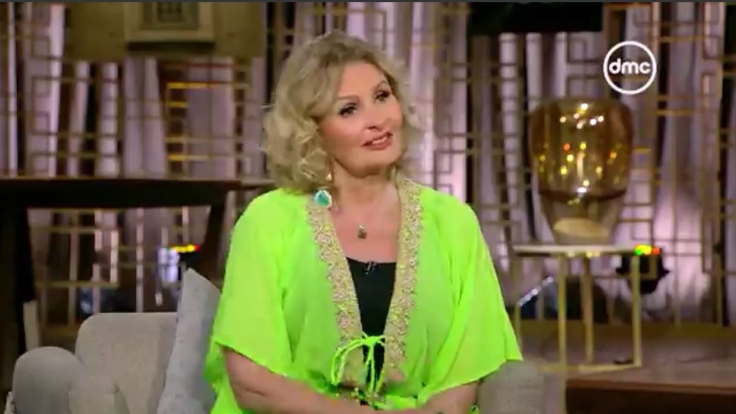 الفنانة يسرا 