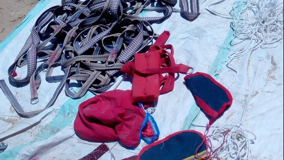 بيع اكسسوارات الابل في مهرحان سباقات الهجن 