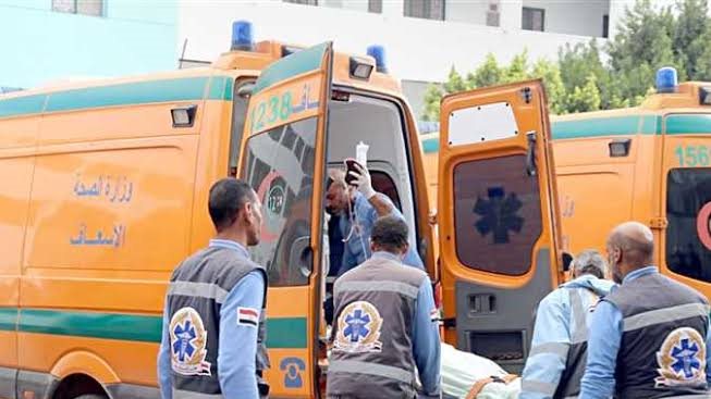 نقل المصابين للمستشفى 