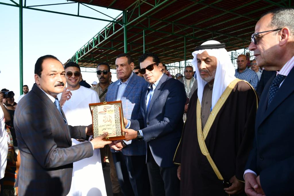 وزير التنمية المحلية 