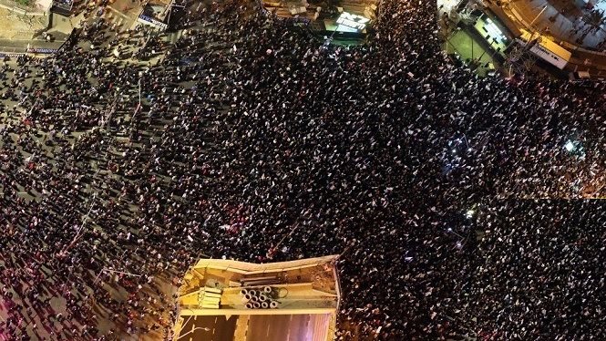 مظاهرات مليونيه تجوب تل ابيب يقودها اليمين الإسرائيلي
