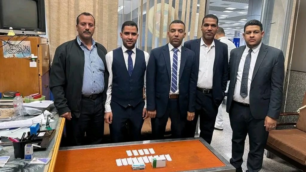 رجال الجمارك رجال الجمارك