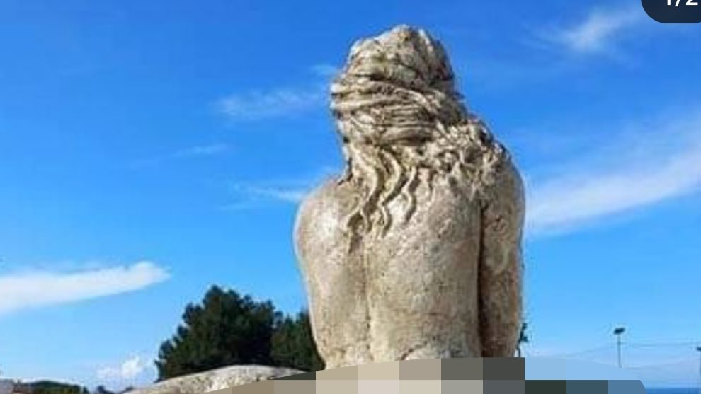 تمثال إباحي وسط إيطاليا يثير غضب السكان..شاهد