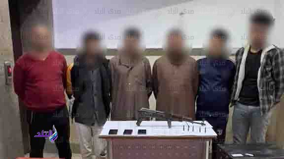 المتهمين