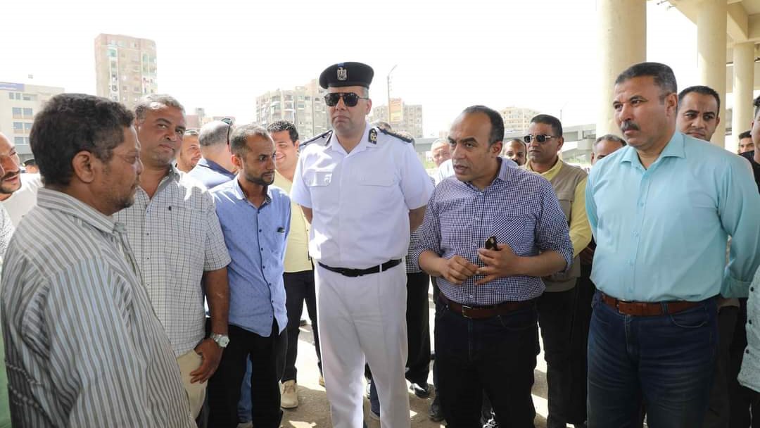 نائب محافظ المنيا والسكرتير العام بالمواقف