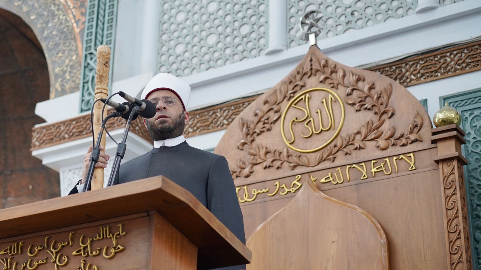 أسامة الأزهري أسامة الأزهري