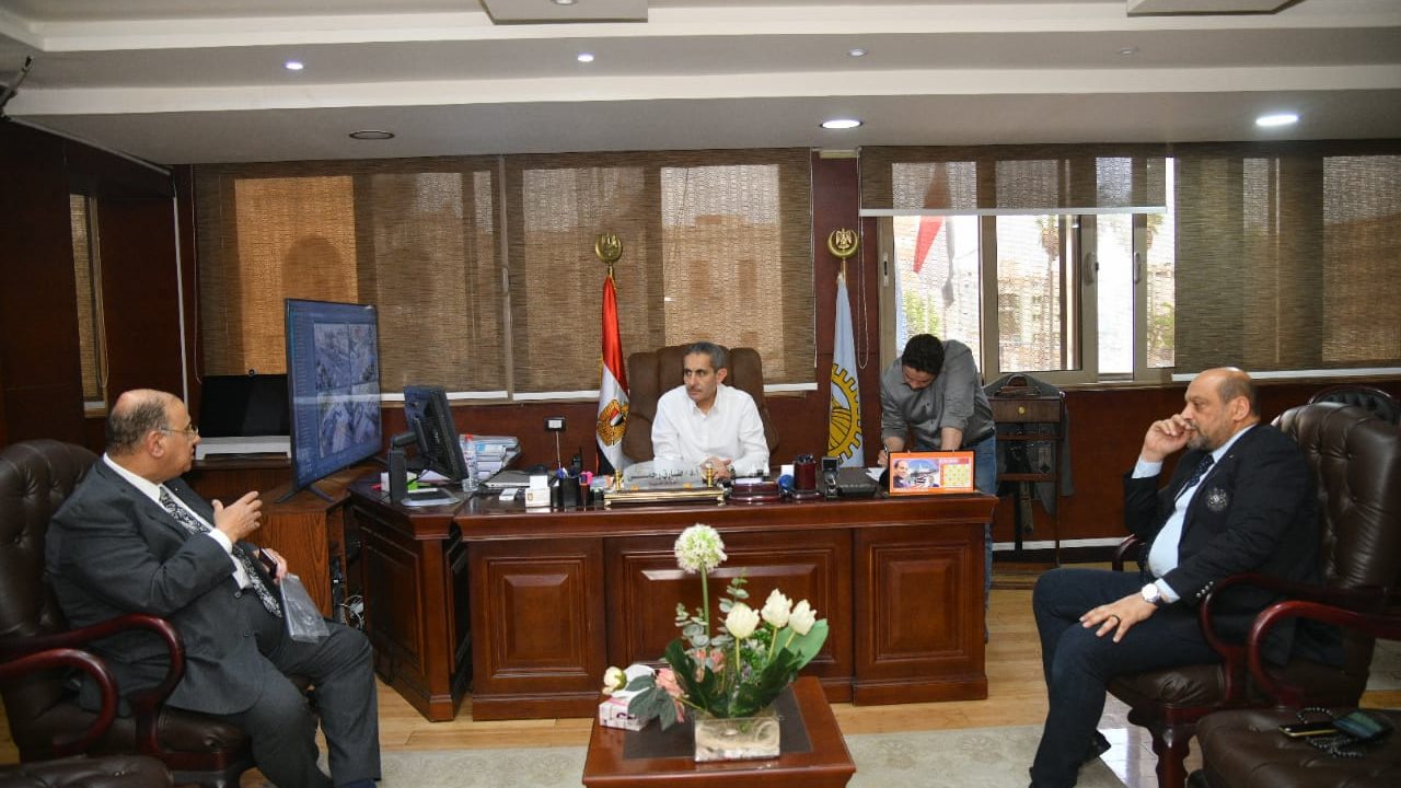 محافظ الغربية 