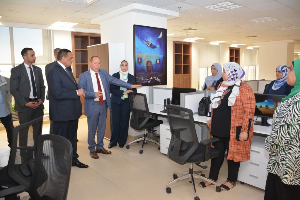 وزير التنمية المحلية 
