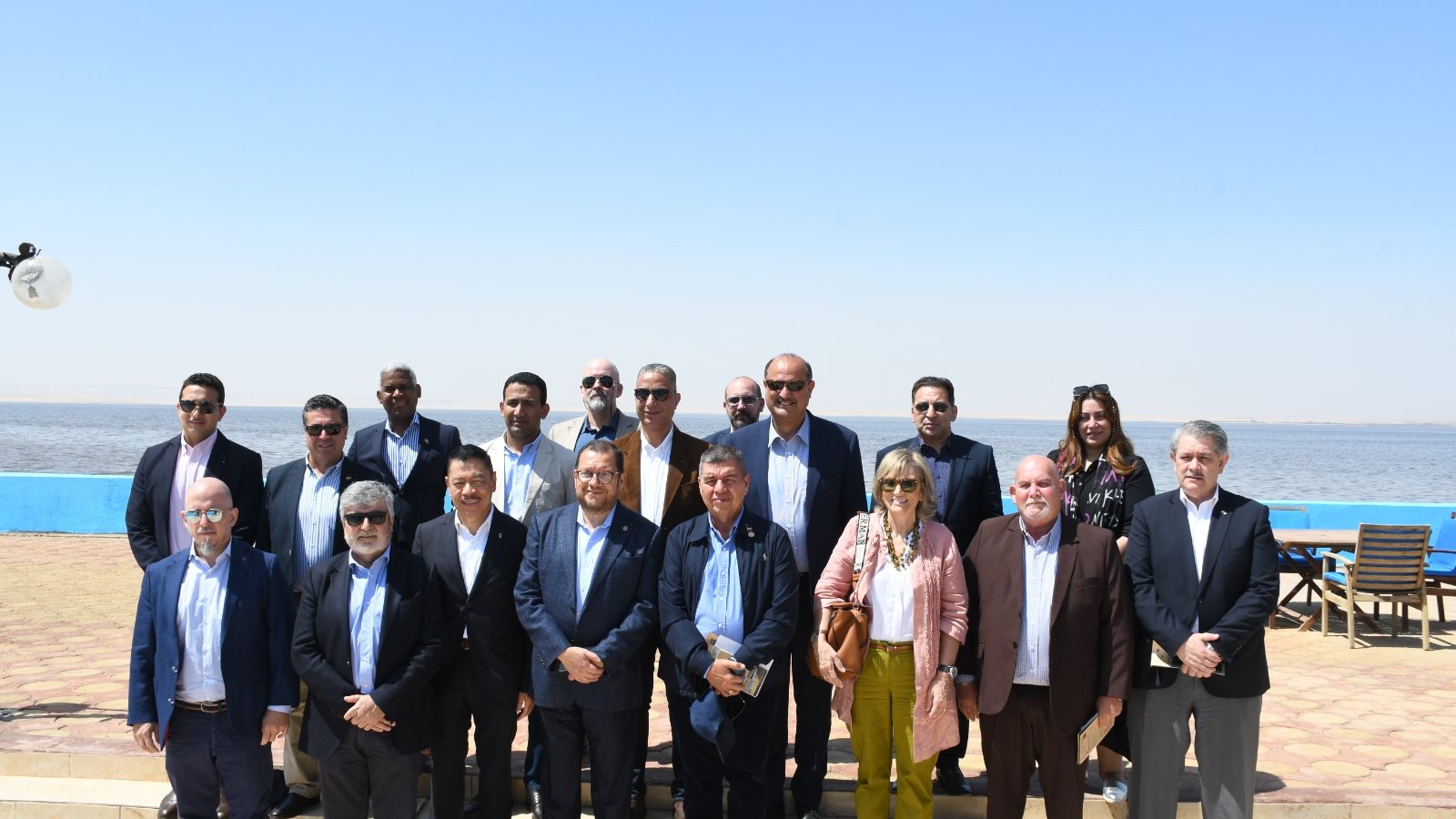 محافظ الفيوم أثناء اللقاء