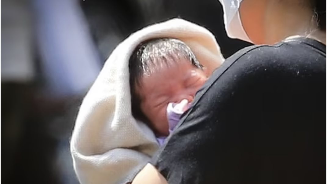 صورة ابن روبرت دي نيرو 