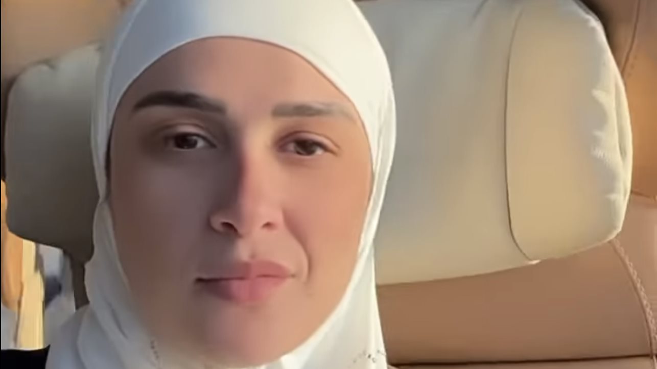 ياسمين عبد العزيز 
