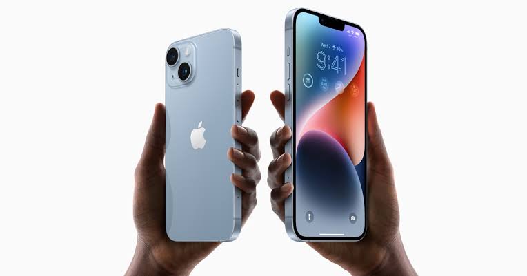 متضيعش فلوسك على iPhone 13 و iPhone 14..لهذه الأسباب