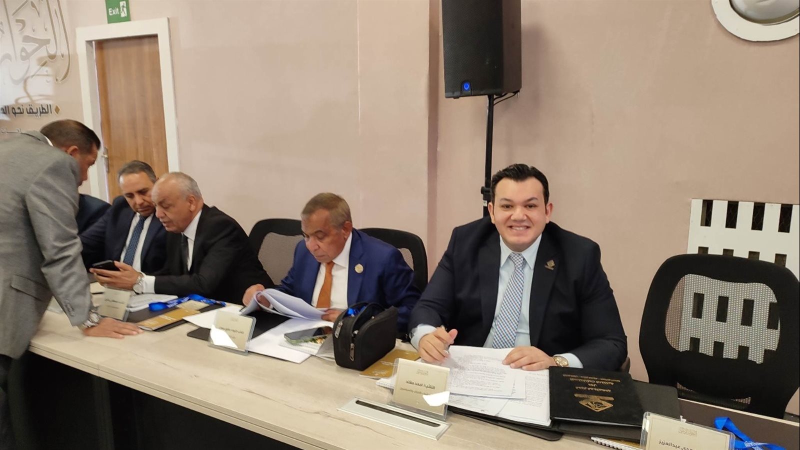 النائب تيسير مطر بجوار النائب مصطفى بكري بالحوار الوطني