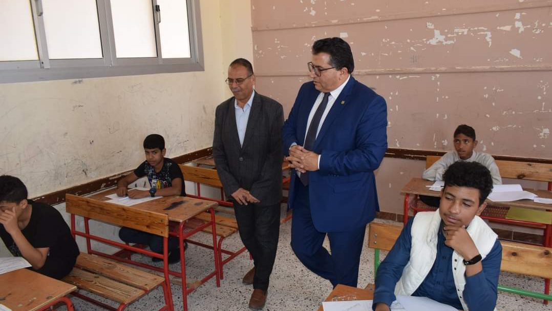 عقل يتفقد 