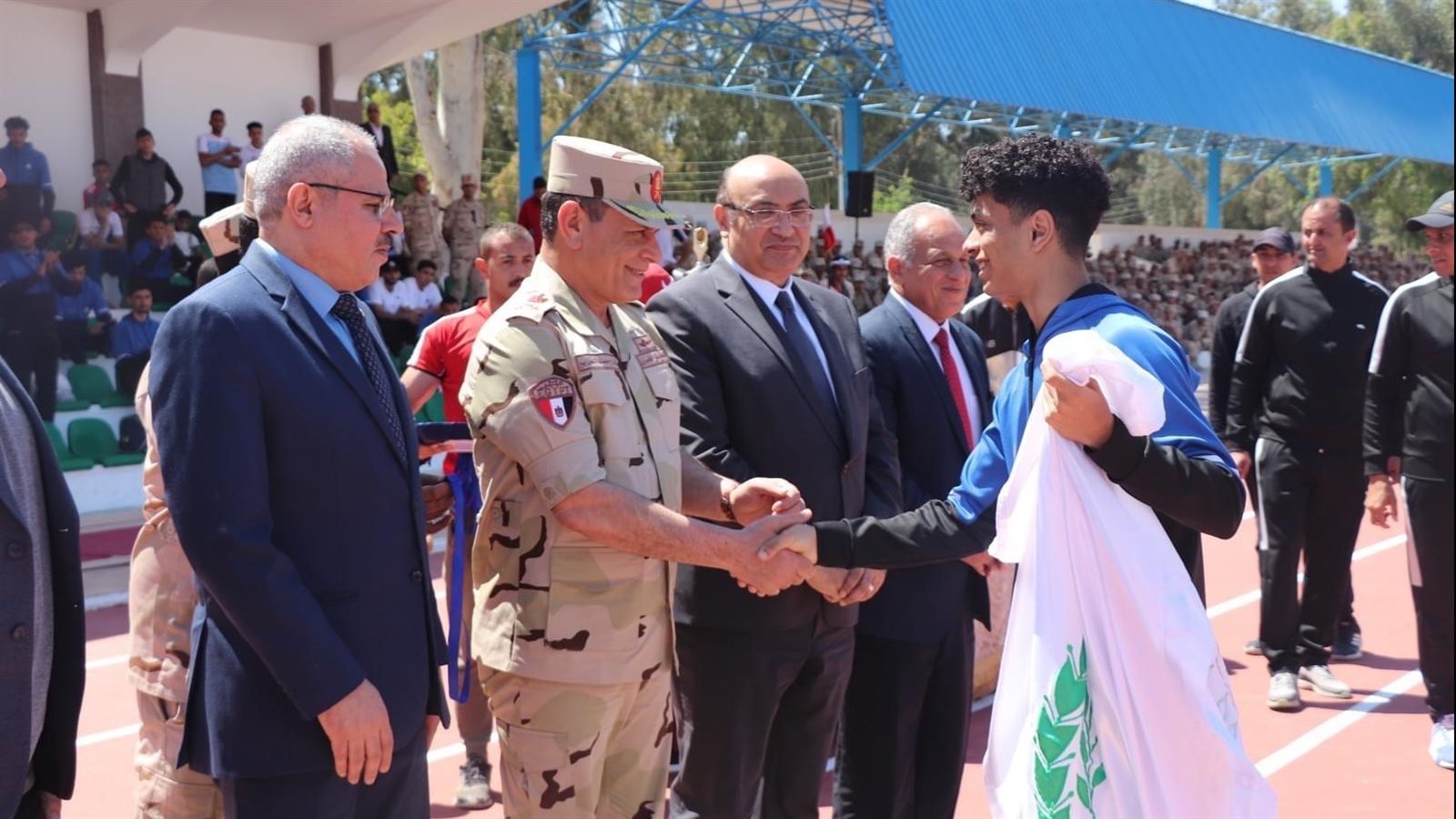 اللواء أح محمد ربيع قائد الجيش الثاني الميداني