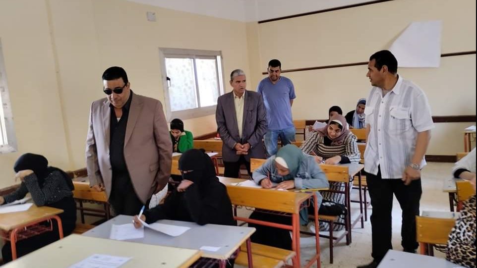 رئيس مدينة الحسنة يتفقد لجان امتحانات الشهادة الإعدادية 