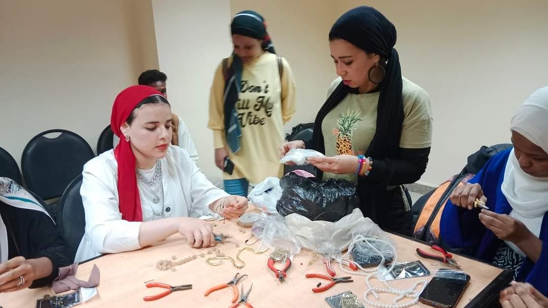 برنامج ورش عمل فنية بقصر ثقافة العريش 