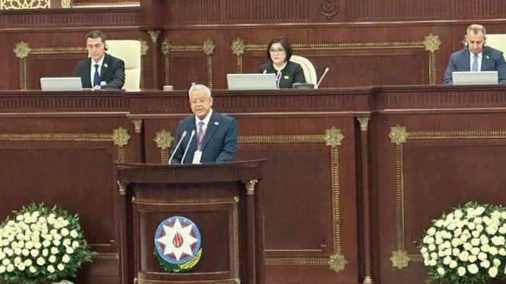 رئيس مجلس النواب يُلقي كلمة أمام برلمان أذربيجان