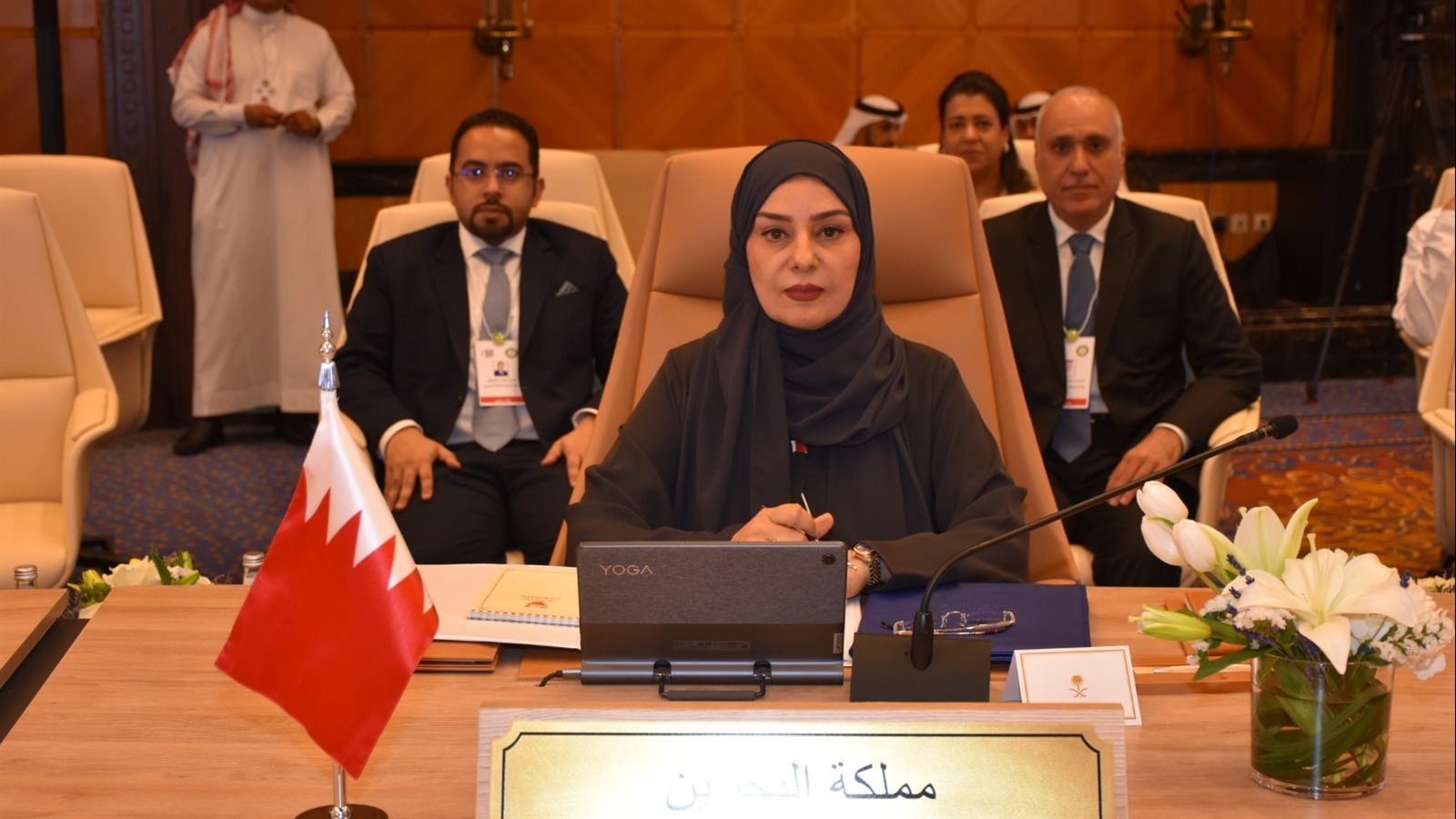 السفيرة فوزية بنت عبدالله زينل