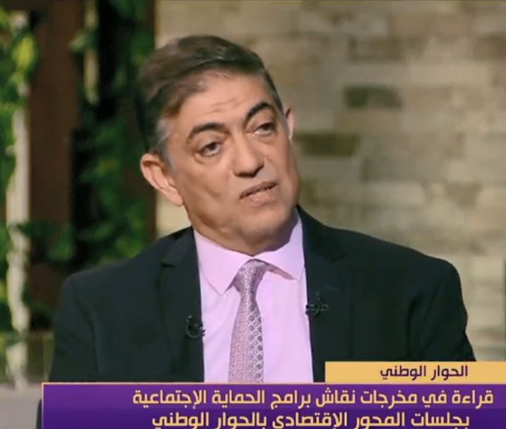 الدكتور هشام عبد العزيز