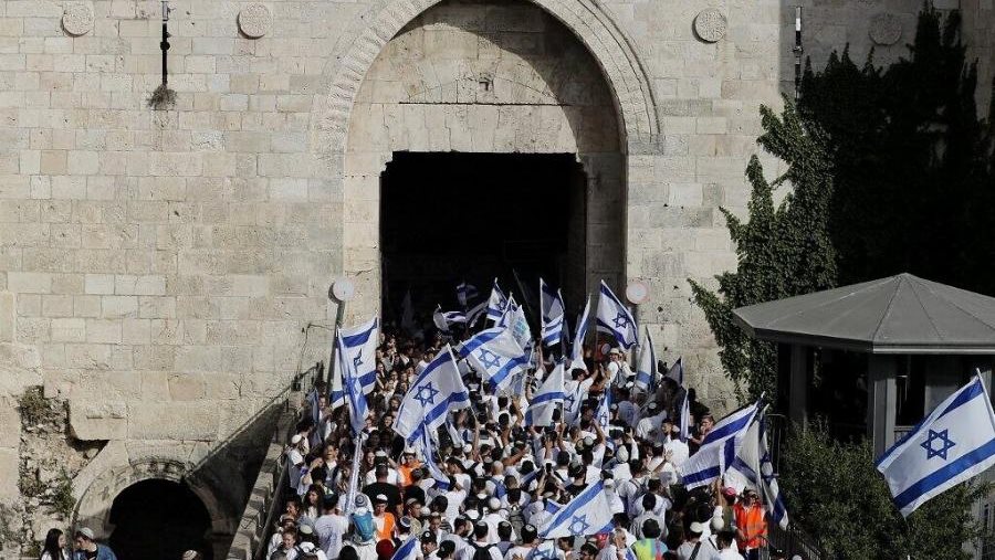 الاحتلال ينشر آلاف الجنود في القدس استعدادا لمسيرة الاعلام