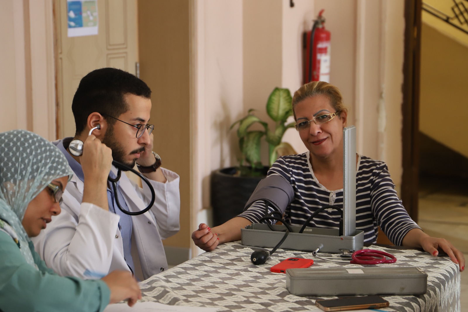 ندوة توعوية بطب عين شمس للأحتفال باليوم العالمى لضغط الدم2