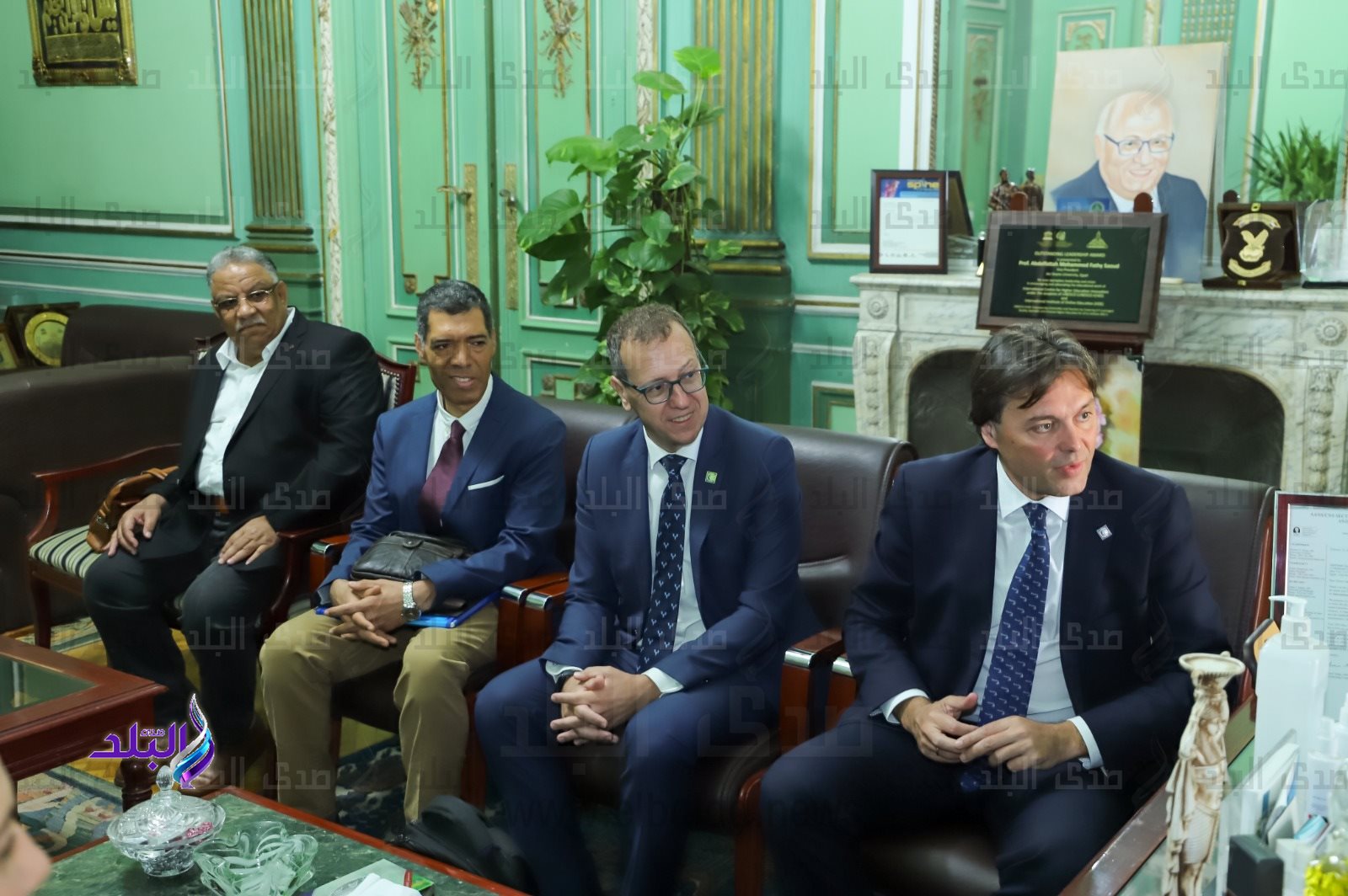 نائب رئيس جامعة عين شمس للتعليم والطلاب يلتقي رئيس جامعة بابلو دي اولابيدي الإسبانية