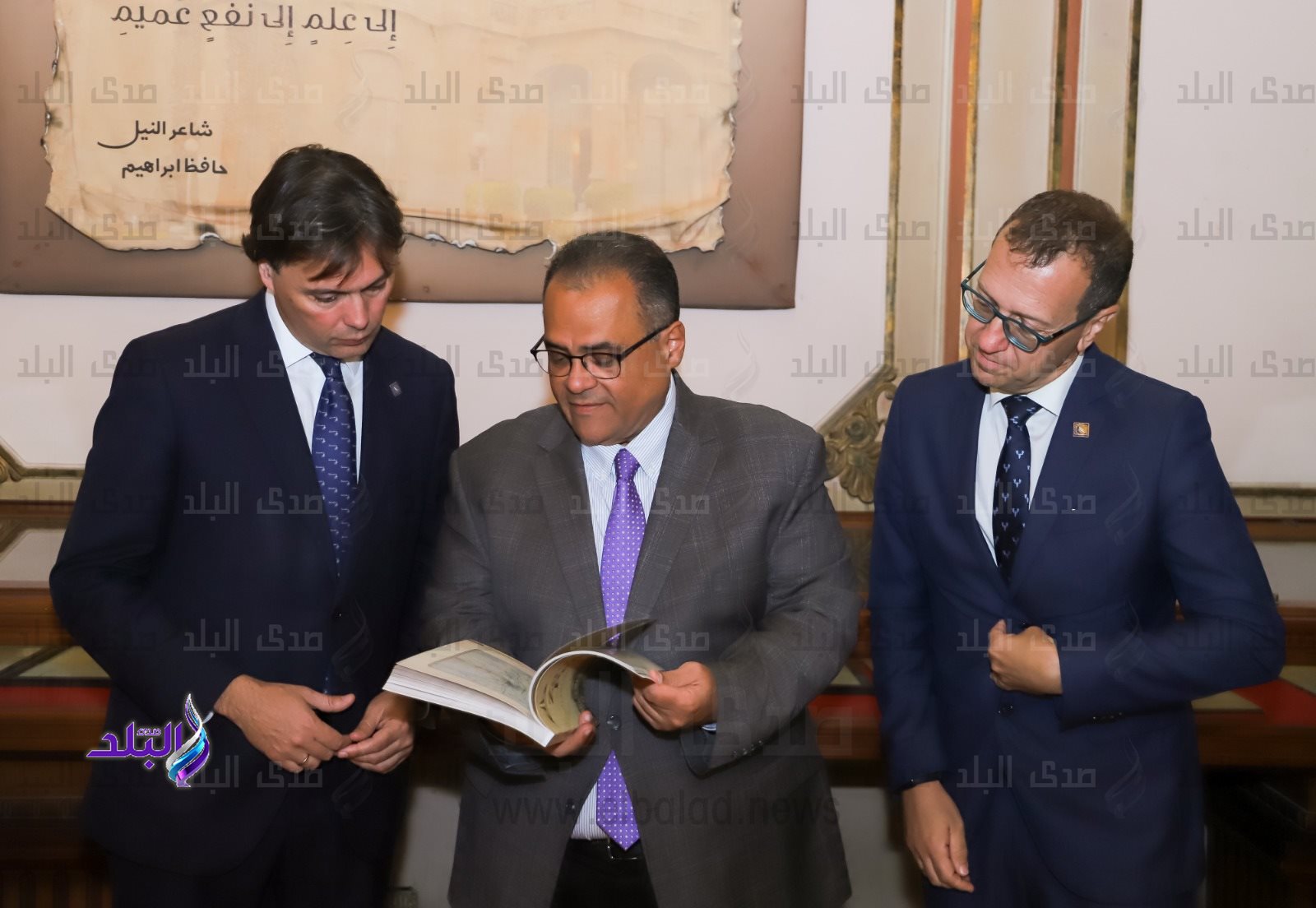 نائب رئيس جامعة عين شمس للتعليم والطلاب يلتقي رئيس جامعة بابلو دي اولابيدي الإسبانية