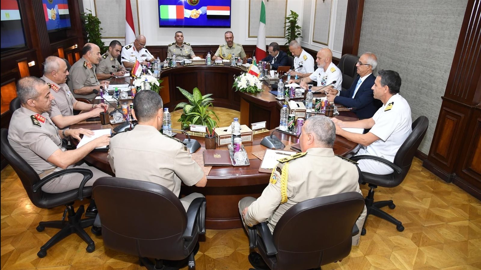 رئيس الأركان ونظيره الإيطالي